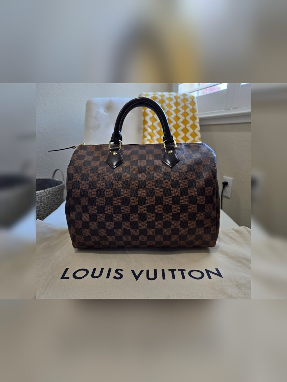Louis Vuitton Speedy 30. Authentic Louis Vuitton Brown Speedy 30 Damier Satchel